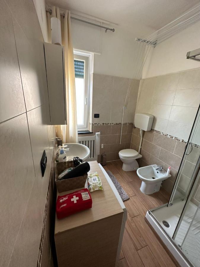 Luxury Center Appartment Novi Ligure Kültér fotó