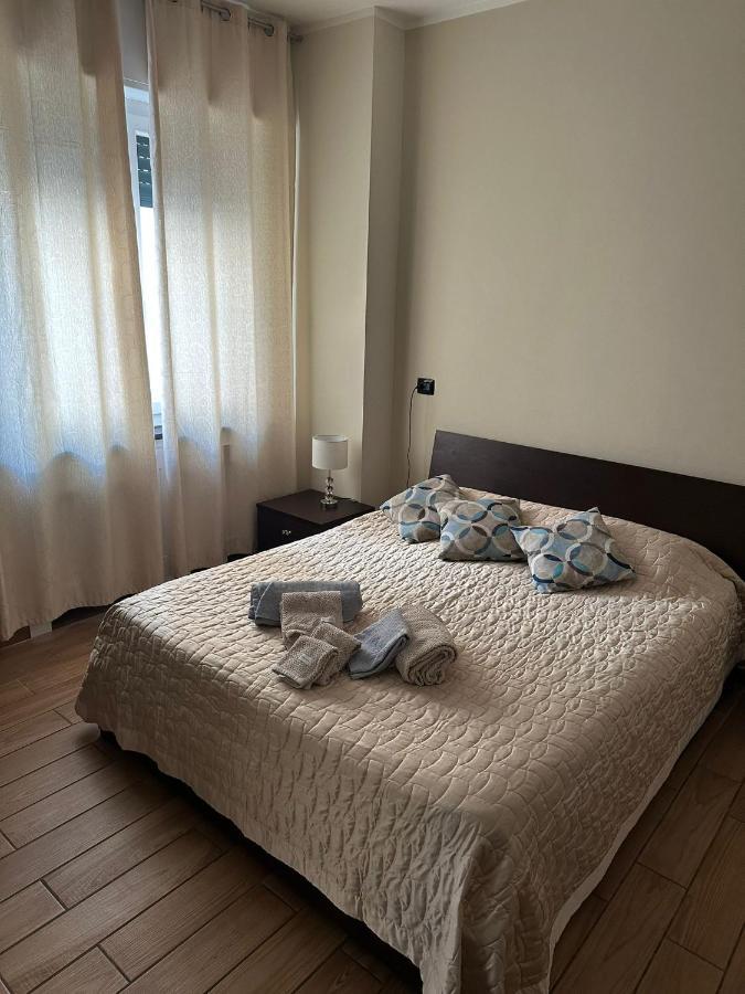 Luxury Center Appartment Novi Ligure Kültér fotó